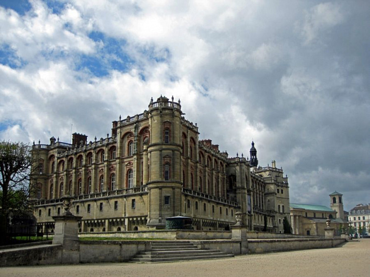 Дворец и парк Сен-Жермен-ан-Ле (Château de Saint-Germain-en-Laye) Дворец и парк Сен-Жермен-ан-Ле (Château de Saint-Germain-en-Laye)