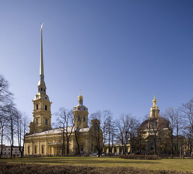Собор Петра и Павла. Захоронение царевича Алексея Петровича (С-Петербург) Собор Петра и Павла. Захоронение царевича Алексея Петровича (С-Петербург)