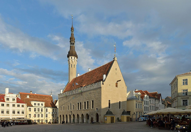 Таллинская ратуша (Tallinna Raekoda) Таллинская ратуша (Tallinna Raekoda)