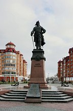 Памятник Петру I (Астрахань)