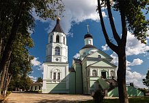 Старо-Никольское, усадьба Ртищевых с церковью Сошествия Святого Духа на апостолов (Москва)