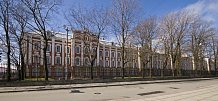 Здание Двенадцати коллегий (С-Петербург)