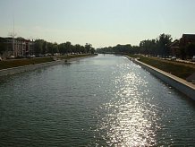 Варвациевский (имени Первого мая) канал (Астрахань)