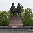 Памятник В. Н. Татищеву и В. И. Геннину (Екатеринбург)