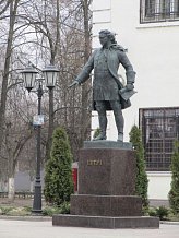 Памятник Петру I (Гагарин, Смоленская обл.)